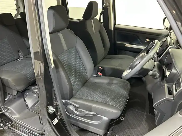 トヨタ ルーミー カスタムG 愛媛県 2022(令4)年 2.5万km ブラックマイカメタリック ・９型ディスプレイオーディオ/（フルセグＴＶ・ＢＴ・ＦＭ・ＡＭ・ＵＳＢ・apple carplay・android auto）/・全方位カメラ　/・レーダークルーズコントロール　/・両側電動ドア　/・レーンキープアシスト/・スペアキー