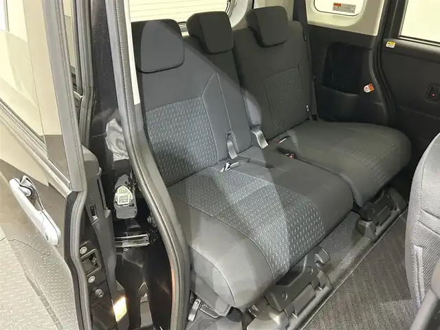 トヨタ ルーミー カスタムG 愛媛県 2022(令4)年 2.5万km ブラックマイカメタリック ・９型ディスプレイオーディオ/（フルセグＴＶ・ＢＴ・ＦＭ・ＡＭ・ＵＳＢ・apple carplay・android auto）/・全方位カメラ　/・レーダークルーズコントロール　/・両側電動ドア　/・レーンキープアシスト/・スペアキー