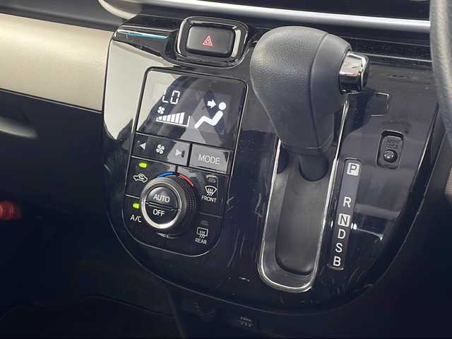 ダイハツ ムーヴ キャンバス G ブラックインテリア リミテッド SAⅢ 沖縄県 2021(令3)年 2.3万km スムースグレーマイカメタリック/ファイアークォーツレッドメタリック 2トーン 純正ナビ(ＮＭＺＫ－Ｗ７１Ｄ)/(ＴＶ　Ｂｌｕｅｔｏｏｔｈ　ＤＶＤ　ＡＭ　ＦＭ)/ＵＳＢ入力端子/全方位カメラ/ドライブレコーダー/両側パワースライドドア/スマートキー/ステアリングスイッチ/アイドリングストップ/オートライト/オートマチックハイビーム/ＬＥＤヘッドライト/電動格納ミラー/純正フロアマット