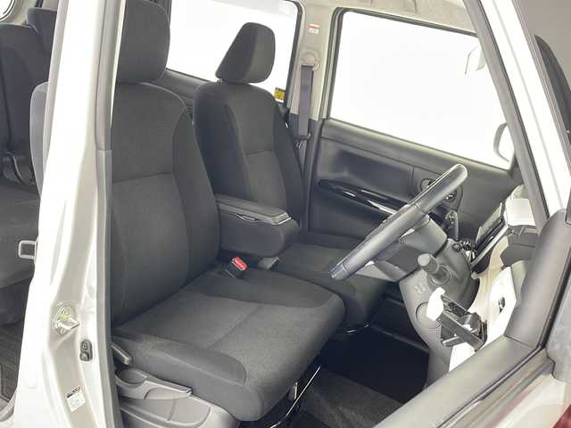 ダイハツ ムーヴ キャンバス G ブラックインテリア リミテッド SAⅢ 沖縄県 2021(令3)年 2.3万km スムースグレーマイカメタリック/ファイアークォーツレッドメタリック 2トーン 純正ナビ(ＮＭＺＫ－Ｗ７１Ｄ)/(ＴＶ　Ｂｌｕｅｔｏｏｔｈ　ＤＶＤ　ＡＭ　ＦＭ)/ＵＳＢ入力端子/全方位カメラ/ドライブレコーダー/両側パワースライドドア/スマートキー/ステアリングスイッチ/アイドリングストップ/オートライト/オートマチックハイビーム/ＬＥＤヘッドライト/電動格納ミラー/純正フロアマット