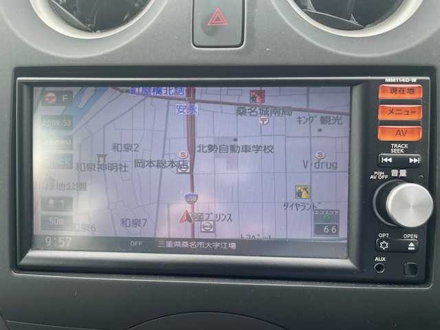 日産 ノート X エマージェンシーブレーキ 三重県 2014(平26)年 3.3万km ラディアントレッド 1オーナー/アイドリングストップ/エマージェンシーブレーキ/VDC/車線逸脱警報/純正SDナビ/ワンセグTV/【CD/SD/ipod/AUX】/バックカメラ/プッシュスタート/スマートキー/純正フロアマット
