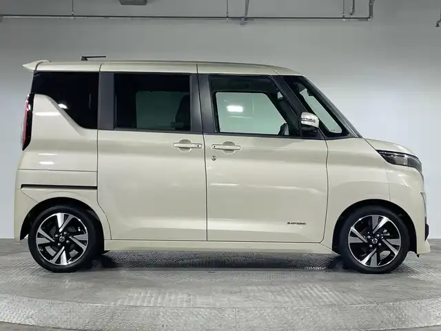 日産 ルークス HWS Gターボ プロパイロットED 神奈川県 2020(令2)年 3.9万km フローズンバニラパール ターボ/純正9型SDナビゲーション【MM320D-L】/フルセグ　CD DVD　AM FM Bluetooth　iPod　iPhone　Bluetooth　AUX　/インテリジェントアラウンドビューモニター/プレミアムグラデーションインテリア/快適パックA/ハンズフリー両側電動スライドドア【サンシェード】/プロパイロット/レーダークルーズコントロール/先進安全装備/インテリジェントエマージェンシーブレーキ/踏み間違い衝突防止アシスト/インテリジェントLI【車線逸脱防止支援システム】/LDW車線逸脱警報/インテリジェントFCW【前方衝突予測警報】/インテリジェントDA【ふらつき警報】/標識検知機能/アイドリングストップ/前後ソナー/SOSコール/純正ETC2.0/純正前後ドライブレコーダー/プラズマクラスター付リアシーリングファン/ハーフレザーシート/ブラウン革巻きステアリング/後席パーソナルテーブル/電動パーキングブレーキ/オートブレーキホールド/プッシュスタート/スマートキー/アダブティブLEDヘッドランプ/オートライト/LEDフロントフォグランプ/純正リアスポイラー/純正15インチアルミホイール