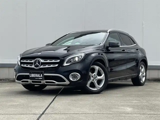 メルセデス・ベンツ ＧＬＡ２２０ 4マチック 東京都 2018(平30)年 4.2万km コスモスブラック 純正ナビ/フルセグTV/Bluetooth接続/USB/バックモニター/ブラックレザーシート/シートヒーター/純正LEDヘッドライト/アダプティブクルーズコントロール/ブラインドスポットモニター/レーンキープアシスト/パワーバックドア/スマートキー/プッシュスタート/アイドリングストップ