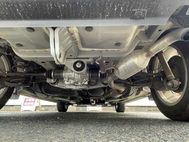 トヨタ ライズ G 茨城県 2023(令5)年 1.9万km シャイニングホワイトパール 全方位車外カメラ/パノラミックビューモニター/全席シートヒーター/レーンキープアシスト/TV（フルセグ）/Bluetooth/ETC/オートマチックハイビーム/オートライト/ステアリングスイッチ/衝突被害軽減システム