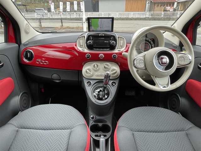 フィアット ５００ 1．2 ポップ 岐阜県 2017(平29)年 2.9万km パソドプレレッド ワンオーナー/純正ディスプレイオーディオ/【AM/FM．AUX.USB】/ナビ/純正フロアマット/横滑り防止装置/ABS/ドアバイザー/フォグライト/リモコンキー/積込スタッドレスタイヤ/保証書/取扱説明書/スペアキー