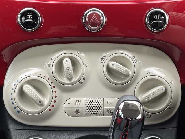 フィアット ５００ 1．2 ポップ 岐阜県 2017(平29)年 2.9万km パソドプレレッド ワンオーナー/純正ディスプレイオーディオ/【AM/FM．AUX.USB】/ナビ/純正フロアマット/横滑り防止装置/ABS/ドアバイザー/フォグライト/リモコンキー/積込スタッドレスタイヤ/保証書/取扱説明書/スペアキー