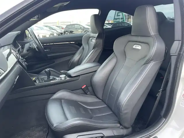 ＢＭＷ Ｍ４ クーペ 東京都 2016(平28)年 4.2万km アルピンホワイトⅢ アダプティブＭサスペンション/・Ｍライト・アロイ・ホイール・ダブルスポーク・スタイリング/４３７Ｍ １９インチ鍛造ホイール/ドライビングアシスト/・衝突軽減ブレーキ/・レーンアシスト/純正HDDナビ/・ ｉＤｒｉｖｅシステム/・ ＨＤＤナビゲーション（ＶＩＣＳ３メディア対応）/・ ８，８インチ ワイド・コントロール・ディスプレイ/・ ｉＤｒｉｖｅコントローラー/・ プログラマブル・ボタン/・ オーディオ・ビジュアル・システム/・ ハンズフリーテレフォンシステム/・ ＵＳＢオーディオ・インターフェイス/・ スピーチ・コントロール（音声入力システム）/・純正フルセグTV/バックカメラ/障害物センサー/レザーシート /シートヒーター/カーボンインテリア/HUD/360度＋リア ドライブレコーダー