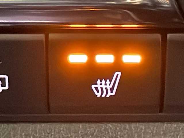 マツダ ＣＸ－３０ 20S プロアクティブツーリングセレ 広島県 2021(令3)年 4万km ジェットブラックマイカ 純正８．８型ナビ　/レーダークルーズコントロール　/BOSEプレミアムサウンド/全周囲　/シートヒーター　/パワーシート　/フルセグTV　/オートハイビーム　/電動リアゲート　/ステアリングヒーター　/ブラインドスポットモニター /ETC　/ドラレコ/純正１８インチアルミホイール(215/55/R18)/エアバック（運転席/助手席/サイド/カーテン）