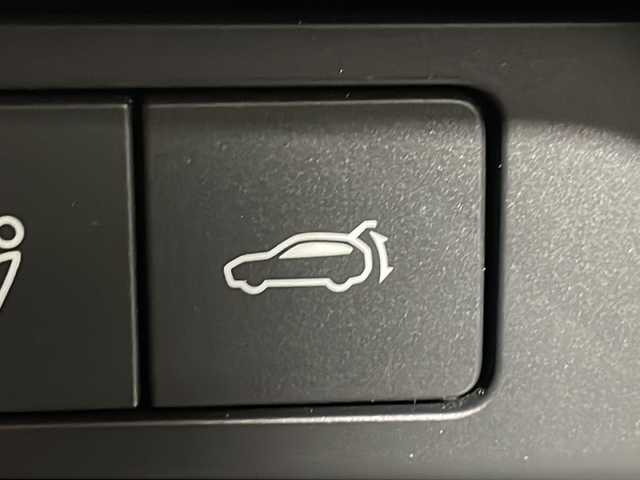 マツダ ＣＸ－３０ 20S プロアクティブツーリングセレ 広島県 2021(令3)年 4万km ジェットブラックマイカ 純正８．８型ナビ　/レーダークルーズコントロール　/BOSEプレミアムサウンド/全周囲　/シートヒーター　/パワーシート　/フルセグTV　/オートハイビーム　/電動リアゲート　/ステアリングヒーター　/ブラインドスポットモニター /ETC　/ドラレコ/純正１８インチアルミホイール(215/55/R18)/エアバック（運転席/助手席/サイド/カーテン）