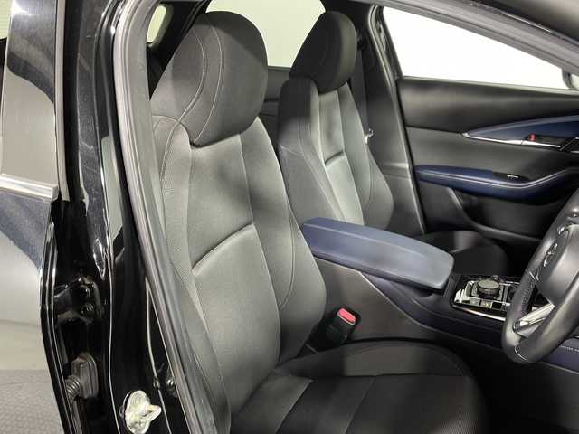 マツダ ＣＸ－３０ 20S プロアクティブツーリングセレ 広島県 2021(令3)年 4万km ジェットブラックマイカ 純正８．８型ナビ　/レーダークルーズコントロール　/BOSEプレミアムサウンド/全周囲　/シートヒーター　/パワーシート　/フルセグTV　/オートハイビーム　/電動リアゲート　/ステアリングヒーター　/ブラインドスポットモニター /ETC　/ドラレコ/純正１８インチアルミホイール(215/55/R18)/エアバック（運転席/助手席/サイド/カーテン）