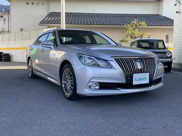 トヨタ クラウン マジェスタ Fバージョン 福島県 2013(平25)年 14.3万km シルバーM 純正ナビ/CD、DVD、MSV、BT/レザーシート/メモリー機能付きパワーシート/前席シートヒーター＆エアシート/プリクラッシュブレーキ/バックカメラ/クルーズコントロール/ビルトインETC/ステアリングリモコン/ステアリングヒーター/プッシュスタート/スマートキー/純正17インチアルミホイール/オートライト/LEDライト/フォグランプ/保証書/取扱説明書