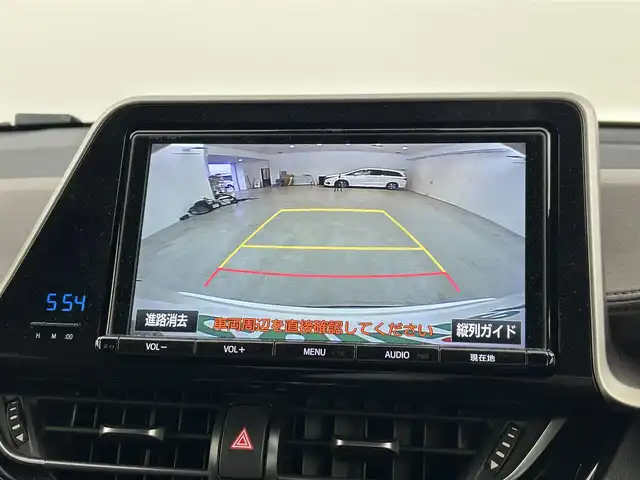 トヨタ Ｃ－ＨＲ G 福岡県 2017(平29)年 5.7万km ホワイトパールクリスタルシャイン モデリスタエアロ　/純正ナビ（ＢＴ，フルセグＴＶ）　/バックカメラ　/前後ドラレコ　/ビルトインＥＴＣ　/ＡＣＣ　/コーナーセンサー　/衝突軽減ブレーキ　/レーンキープ　/ＢＳＭ　/ハーフレザー　/シートヒーター　/ＬＥＤ