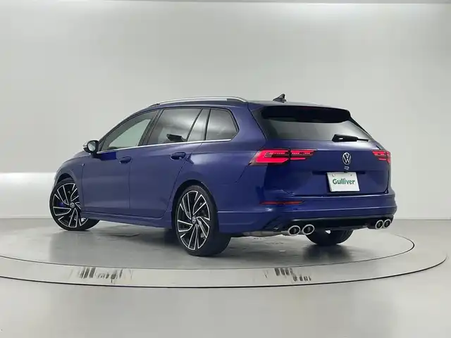 フォルクスワーゲン ＶＷ ゴルフＲヴァリアント TSI 4モーション 埼玉県 2022(令4)年 1.7万km 青 アダプティブクルーズコントロール/レーンキープアシスト　/レーンチェンジアシストシステム　/ドライバー疲労検知システム　/プリクラッシュブレーキシステム　/エマージェンシーアシスト　/パドルシフト　/ＥＴＣ２．０/純正ナビ/(フルセグ/Bluetooth/AM/FM)/パワーバックドア/バックカメラ/１８インチ純正アルミホイール/シートヒーターD+N席/ＬＥＤヘッドライト