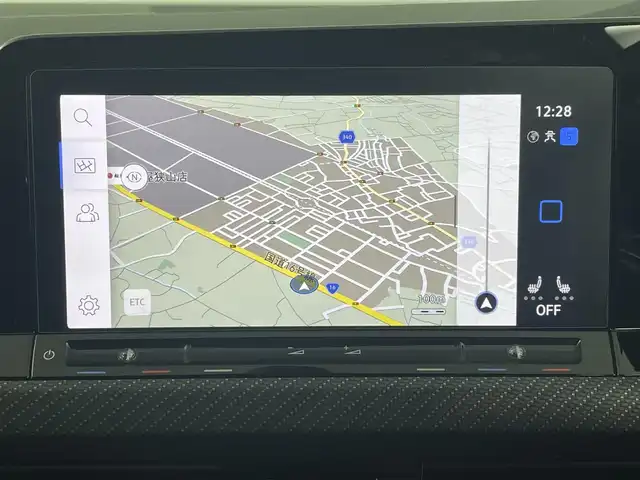 フォルクスワーゲン ＶＷ ゴルフＲヴァリアント TSI 4モーション 埼玉県 2022(令4)年 1.7万km 青 アダプティブクルーズコントロール/レーンキープアシスト　/レーンチェンジアシストシステム　/ドライバー疲労検知システム　/プリクラッシュブレーキシステム　/エマージェンシーアシスト　/パドルシフト　/ＥＴＣ２．０/純正ナビ/(フルセグ/Bluetooth/AM/FM)/パワーバックドア/バックカメラ/１８インチ純正アルミホイール/シートヒーターD+N席/ＬＥＤヘッドライト