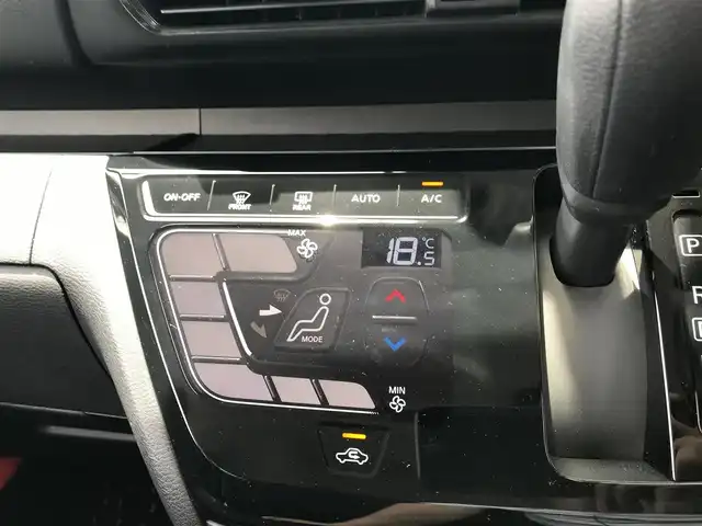 日産 ルークス ハイウェイスター X 富山県 2020(令2)年 5.9万km アッシュブラウンM 純正ナビ/フルセグTV/Bluetooth/全周囲カメラ/ドライブレコーダー/衝突被害軽減ブレーキ/コーナーセンサー/レーンキープアシスト/片側パワースライドドア/プッシュスタート/スマートキー/LEDヘッドライト/オートライト/ステアリングスイッチ/ヘッドライトレベライザー