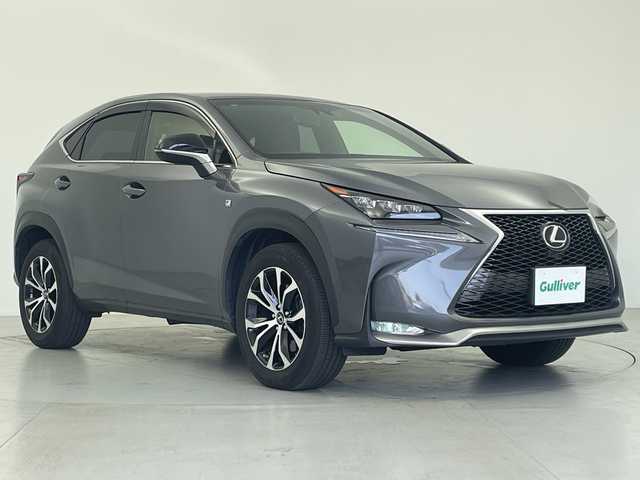 レクサス ＮＸ 200t Fスポーツ 愛知県 2016(平28)年 4.4万km マーキュリーグレーマイカ ガラスルーフ/三眼LEDヘッドライト/純正メモリナビ・フルセグＴＶ/バックカメラ/スマートキー/カードキー/パドルシフト/オートホールド機能/ステアリングヒーター/シートヒーター/エアシート/パワーシート/赤レザーシート