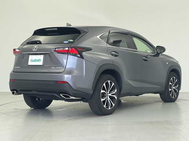 レクサス ＮＸ 200t Fスポーツ 愛知県 2016(平28)年 4.4万km マーキュリーグレーマイカ ガラスルーフ/三眼LEDヘッドライト/純正メモリナビ・フルセグＴＶ/バックカメラ/スマートキー/カードキー/パドルシフト/オートホールド機能/ステアリングヒーター/シートヒーター/エアシート/パワーシート/赤レザーシート