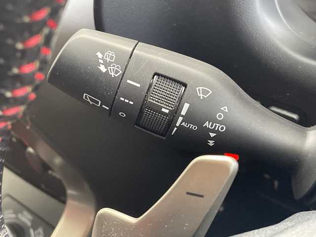 レクサス ＮＸ 200t Fスポーツ 愛知県 2016(平28)年 4.4万km マーキュリーグレーマイカ ガラスルーフ/三眼LEDヘッドライト/純正メモリナビ・フルセグＴＶ/バックカメラ/スマートキー/カードキー/パドルシフト/オートホールド機能/ステアリングヒーター/シートヒーター/エアシート/パワーシート/赤レザーシート