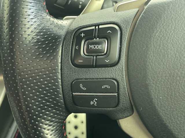 レクサス ＮＸ 200t Fスポーツ 愛知県 2016(平28)年 4.4万km マーキュリーグレーマイカ ガラスルーフ/三眼LEDヘッドライト/純正メモリナビ・フルセグＴＶ/バックカメラ/スマートキー/カードキー/パドルシフト/オートホールド機能/ステアリングヒーター/シートヒーター/エアシート/パワーシート/赤レザーシート