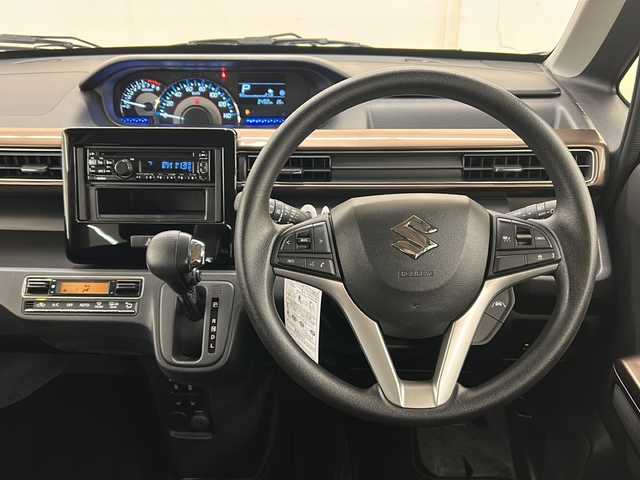 スズキ ワゴンＲ カスタムＺ HYBRID ZX 道央・札幌 2022(令4)年 0.4万km ピュアホワイトP /4WD//純正オーディオ/（CD/AM/FM）//デュアルカメラブレーキ//レーダークルーコントロール//オートライト//フォグライト//両席シートヒーター//リアスポイラー//タイプC給電ポート//保証書