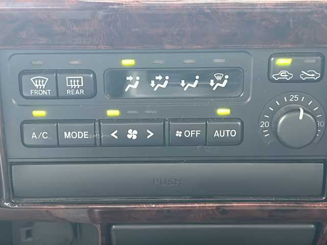 トヨタ ランドクルーザー プラド TX－LTD 高知県 2000(平12)年 18.4万km シルバーM/シルバーM ４ＷＤ/ウインチ/ルーフレール/グリルガード/ディーゼル/アップルカープレイ/アンドロイドオート