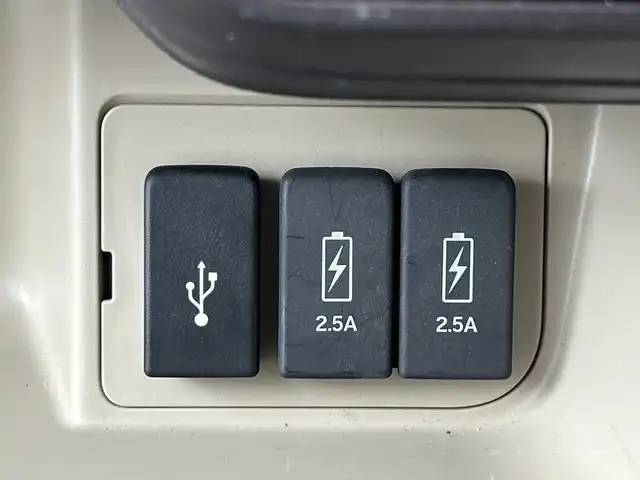 ホンダ Ｎ ＢＯＸ G L ホンダセンシング 愛知県 2019(平31)年 6.3万km プレミアムアガットブラウンP 禁煙車/ワンオーナー/純正７インチナビ/（CD/DVD/Bluetooth/フルセグTV/SD/USB)/バックカメラ/ホンダセンシング/・衝突軽減ブレーキ/・車線逸脱警報システム/・オートマチックハイビーム/・アダプティブクルーズコントロール/・誤発進抑制機能/ETC/パワースライドドア/アイドリングストップ/LEDヘッドライト/オートライト/スマートキー/スペアキー1本/プッシュスタート/純正フロアマット/チップアップシート/ベンチシート/横滑り防止装置/電動格納ミラー