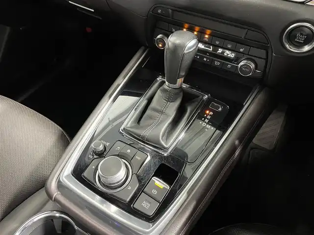マツダ ＣＸ－８ XD Lパッケージ 大阪府 2018(平30)年 3.8万km ジェットブラックマイカ BOSEサウンド　純正ナビ　全周囲カメラ　BT フルセグTV フリップダウンモニター　ドライブレコーダー　パワーシート　シートヒーター　ハンドルヒーター　BSM HUD レーダークルーズコントロール　衝突軽減ブレーキ　クリアランスソナー ETC　オートライト　LEDヘッドライト　