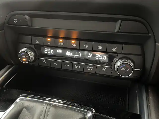 マツダ ＣＸ－８ XD Lパッケージ 大阪府 2018(平30)年 3.8万km ジェットブラックマイカ BOSEサウンド　純正ナビ　全周囲カメラ　BT フルセグTV フリップダウンモニター　ドライブレコーダー　パワーシート　シートヒーター　ハンドルヒーター　BSM HUD レーダークルーズコントロール　衝突軽減ブレーキ　クリアランスソナー ETC　オートライト　LEDヘッドライト　