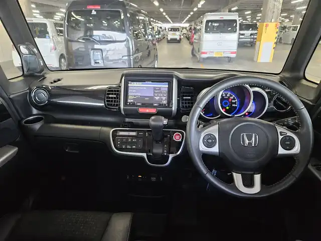 ホンダ Ｎ ＢＯＸ カスタム G ターボSSパッケージ 宮城県 2016(平28)年 5.2万km プレミアムホワイトパールⅡ カロッツェリアナビ/フルセグTV/両側パワースライドドア/バックカメラ/ビルトインETC/クルーズコントロール/衝突被害軽減ブレーキ/ターボ/HIDヘッドランプ/オートライト/オートエアコン/革巻きステアリング/ステアリングスイッチ/パドルシフト/ハーフレザーシート/前席シートヒーター/純正15インチアルミホイール/スマートキー/プッシュエンジンスイッチ/禁煙車