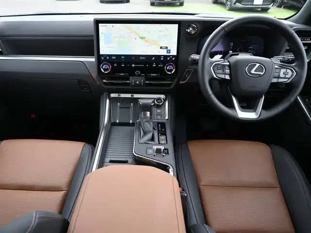 レクサス ＧＸ 550 バージョンL 千葉県 2025(令7)年 0.3万km ソニッククォーツ Lexus Safety System+/・プリクラッシュセーフティ/・プロアクティブドライビングアシスト/・レーンチェンジアシスト/・フロントクロストラフィックアラート/・リヤクロストラフィックアラート/・ブラインドスポットモニター/・自動ハイビーム/Advanced Drive/パノラマルーフ/セミアニリン本革シート/モデリスタエアロパーツ（フロント、リアアンダー）/前席パワーシート/シートベンチレーション/シートヒーター/サードシート電動リクライニングシート/マークレビンソンプレミアムサラウンドサウンドシステム/純正コネクトナビ/地デジTV/【Bluetooth接続】/【Apple CarPlay　Android Auto対応】/パノラミックビューモニター/ドライブレコーダー/置くだけ充電/デジタルインナーミラー/ヘッドアップディスプレイ/左右オートステップ/革巻きステアリング/ステアリングスイッチ/パドルシフト/ETC（2.0）/3眼LEDヘッドライト/LEDフォグライト/ウインカーミラー/クリアランスソナー/純正22インチアルミホイル/サイド/カーテン/ニーエアバッグ/スマートキー