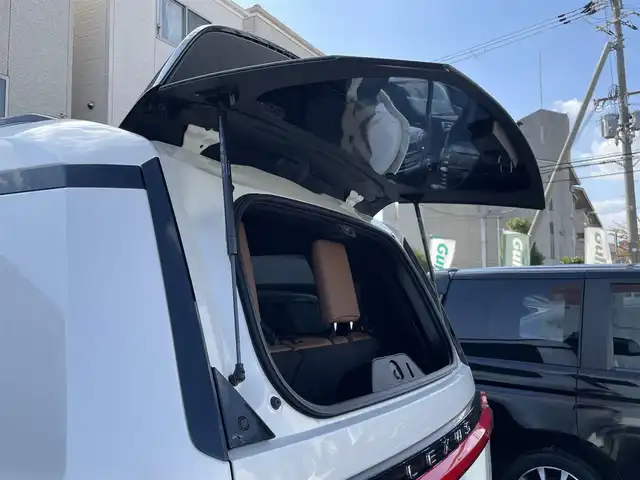 レクサス ＧＸ 550 バージョンL 兵庫県 2025(令7)年 0.3万km パール 外部検査実施済み//カラー　ソニッククォーツ//法人ワンオーナー//内装サドルタン//MODELLISTAアドバンストラグジュアリーパッケージ/（フロントスポイラー/リヤスカート）//オート電動格納式サイドステップ//メーカーOP ドライブレコーダー前後//メーカーOP デジタルインナーミラー//メーカーOP パノラマルーフ（調光機能付）//メーカーOP マークレビンソンオーディオ//14インチタッチディスプレイオーディオPlus//地デジ/BT/USB//パノラミックビューモニター（床下透過式）//3眼フルLEDヘッドランプ//ハンズフリーパワーバックドア//純正22インチAW//セミアニリン本革シート（ヒーター/ベンチレーション）//ステアリングヒーター//ヘッドアップディスプレイ//トノカバー//3列目電動格納シート//スカッフプレート（イルミネーション付）//クールBOX//置くだけ充電//寒冷地仕様//ETC 2.0//Lexus Safety System+/ PCS/LDA/LTA/FCTA/LCA/AHS// レーダークルーズコントロール/RSA/TMN/PDA// BSM/SEA/PKSB/Advanced Drive（渋滞時支援）//クリアランスソナー