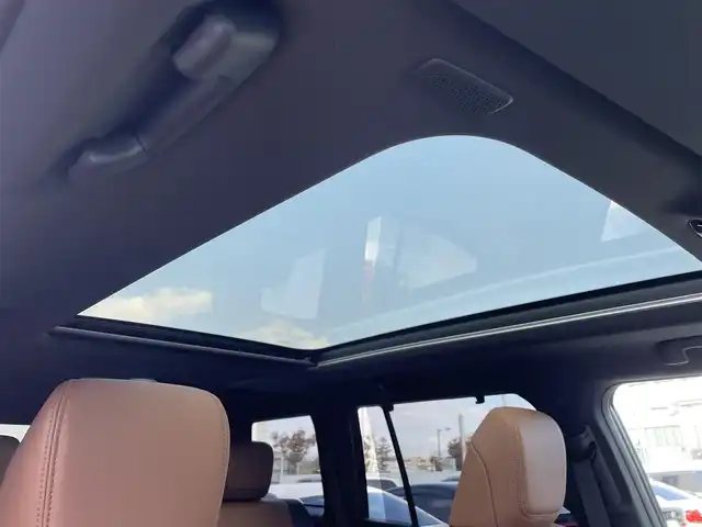 レクサス ＧＸ 550 バージョンL 兵庫県 2025(令7)年 0.3万km パール 外部検査実施済み//カラー　ソニッククォーツ//法人ワンオーナー//内装サドルタン//MODELLISTAアドバンストラグジュアリーパッケージ/（フロントスポイラー/リヤスカート）//オート電動格納式サイドステップ//メーカーOP ドライブレコーダー前後//メーカーOP デジタルインナーミラー//メーカーOP パノラマルーフ（調光機能付）//メーカーOP マークレビンソンオーディオ//14インチタッチディスプレイオーディオPlus//地デジ/BT/USB//パノラミックビューモニター（床下透過式）//3眼フルLEDヘッドランプ//ハンズフリーパワーバックドア//純正22インチAW//セミアニリン本革シート（ヒーター/ベンチレーション）//ステアリングヒーター//ヘッドアップディスプレイ//トノカバー//3列目電動格納シート//スカッフプレート（イルミネーション付）//クールBOX//置くだけ充電//寒冷地仕様//ETC 2.0//Lexus Safety System+/ PCS/LDA/LTA/FCTA/LCA/AHS// レーダークルーズコントロール/RSA/TMN/PDA// BSM/SEA/PKSB/Advanced Drive（渋滞時支援）//クリアランスソナー