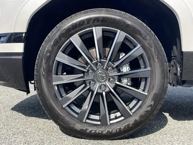 レクサス ＧＸ 550 バージョンL 兵庫県 2025(令7)年 0.3万km パール 外部検査実施済み//カラー　ソニッククォーツ//法人ワンオーナー//内装サドルタン//MODELLISTAアドバンストラグジュアリーパッケージ/（フロントスポイラー/リヤスカート）//オート電動格納式サイドステップ//メーカーOP ドライブレコーダー前後//メーカーOP デジタルインナーミラー//メーカーOP パノラマルーフ（調光機能付）//メーカーOP マークレビンソンオーディオ//14インチタッチディスプレイオーディオPlus//地デジ/BT/USB//パノラミックビューモニター（床下透過式）//3眼フルLEDヘッドランプ//ハンズフリーパワーバックドア//純正22インチAW//セミアニリン本革シート（ヒーター/ベンチレーション）//ステアリングヒーター//ヘッドアップディスプレイ//トノカバー//3列目電動格納シート//スカッフプレート（イルミネーション付）//クールBOX//置くだけ充電//寒冷地仕様//ETC 2.0//Lexus Safety System+/ PCS/LDA/LTA/FCTA/LCA/AHS// レーダークルーズコントロール/RSA/TMN/PDA// BSM/SEA/PKSB/Advanced Drive（渋滞時支援）//クリアランスソナー