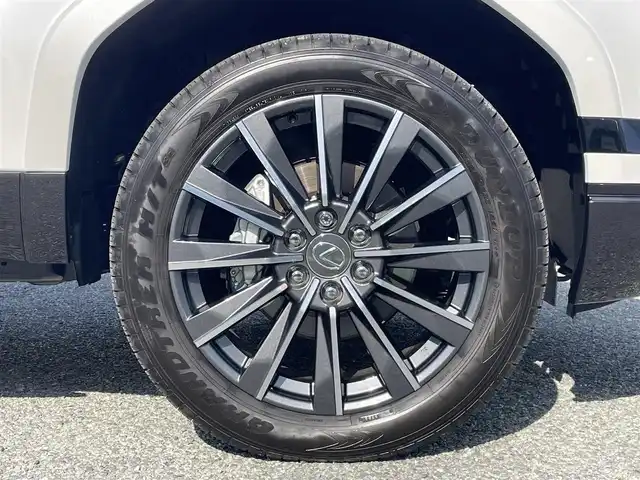 レクサス ＧＸ 550 バージョンL 兵庫県 2025(令7)年 0.3万km パール 外部検査実施済み//カラー　ソニッククォーツ//法人ワンオーナー//内装サドルタン//MODELLISTAアドバンストラグジュアリーパッケージ/（フロントスポイラー/リヤスカート）//オート電動格納式サイドステップ//メーカーOP ドライブレコーダー前後//メーカーOP デジタルインナーミラー//メーカーOP パノラマルーフ（調光機能付）//メーカーOP マークレビンソンオーディオ//14インチタッチディスプレイオーディオPlus//地デジ/BT/USB//パノラミックビューモニター（床下透過式）//3眼フルLEDヘッドランプ//ハンズフリーパワーバックドア//純正22インチAW//セミアニリン本革シート（ヒーター/ベンチレーション）//ステアリングヒーター//ヘッドアップディスプレイ//トノカバー//3列目電動格納シート//スカッフプレート（イルミネーション付）//クールBOX//置くだけ充電//寒冷地仕様//ETC 2.0//Lexus Safety System+/ PCS/LDA/LTA/FCTA/LCA/AHS// レーダークルーズコントロール/RSA/TMN/PDA// BSM/SEA/PKSB/Advanced Drive（渋滞時支援）//クリアランスソナー