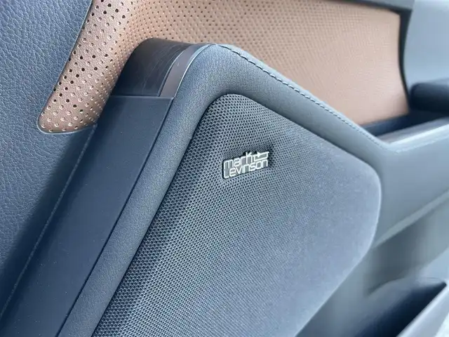 レクサス ＧＸ 550 バージョンL 兵庫県 2025(令7)年 0.3万km パール 外部検査実施済み//カラー　ソニッククォーツ//法人ワンオーナー//内装サドルタン//MODELLISTAアドバンストラグジュアリーパッケージ/（フロントスポイラー/リヤスカート）//オート電動格納式サイドステップ//メーカーOP ドライブレコーダー前後//メーカーOP デジタルインナーミラー//メーカーOP パノラマルーフ（調光機能付）//メーカーOP マークレビンソンオーディオ//14インチタッチディスプレイオーディオPlus//地デジ/BT/USB//パノラミックビューモニター（床下透過式）//3眼フルLEDヘッドランプ//ハンズフリーパワーバックドア//純正22インチAW//セミアニリン本革シート（ヒーター/ベンチレーション）//ステアリングヒーター//ヘッドアップディスプレイ//トノカバー//3列目電動格納シート//スカッフプレート（イルミネーション付）//クールBOX//置くだけ充電//寒冷地仕様//ETC 2.0//Lexus Safety System+/ PCS/LDA/LTA/FCTA/LCA/AHS// レーダークルーズコントロール/RSA/TMN/PDA// BSM/SEA/PKSB/Advanced Drive（渋滞時支援）//クリアランスソナー