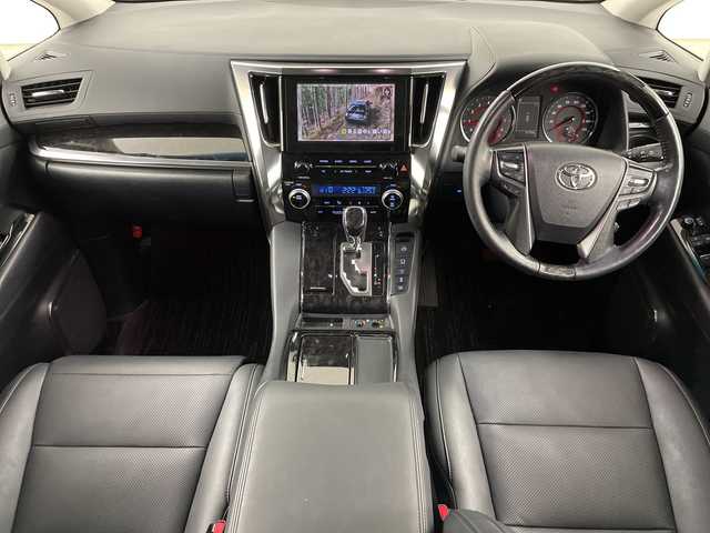 トヨタ アルファード S Cパッケージ 道央・札幌 2021(令3)年 5.2万km ホワイトパールクリスタルシャイン ・4WD/・プリクラッシュセーフティ/・純正ディスプレイオーディオ/・フルセグ/BT/CD/DVD）/・バックカメラ/・フリップダウンモニター/・トヨタセーフティセンス/・レーダークルーズコントロール/・スマートキー一体型エンジンスターター/・社外前後ドライブレコーダー/・ステアリングスイッチ/ヒーター/・LEDオートライト/オートハイビーム/・レザーシート/シートヒーター/・パワーシート/シートポジションメモリー/・シートベンチレーション/・パワーバックドア/・両側パワースライドドア/・夏タイヤ純正アルミセット積込/・ビルドインETC