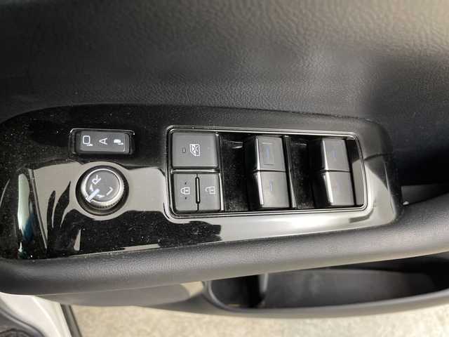 トヨタ アルファード S Cパッケージ 道央・札幌 2021(令3)年 5.2万km ホワイトパールクリスタルシャイン ・4WD/・プリクラッシュセーフティ/・純正ディスプレイオーディオ/・フルセグ/BT/CD/DVD）/・バックカメラ/・フリップダウンモニター/・トヨタセーフティセンス/・レーダークルーズコントロール/・スマートキー一体型エンジンスターター/・社外前後ドライブレコーダー/・ステアリングスイッチ/ヒーター/・LEDオートライト/オートハイビーム/・レザーシート/シートヒーター/・パワーシート/シートポジションメモリー/・シートベンチレーション/・パワーバックドア/・両側パワースライドドア/・夏タイヤ純正アルミセット積込/・ビルドインETC