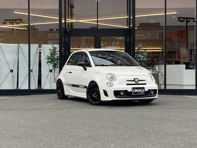 アバルト ５００ 福岡県 2014(平26)年 6万km 白 ・XCARLINK/Bluetooth/USB/CD/MP3/・ETC/・純正17AW/・モーションコントロールビーム/・左ハンドルMT/・社外LEDバルブ