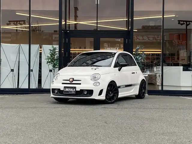アバルト ５００ 福岡県 2014(平26)年 6万km 白 ・XCARLINK/Bluetooth/USB/CD/MP3/・ETC/・純正17AW/・モーションコントロールビーム/・左ハンドルMT/・社外LEDバルブ
