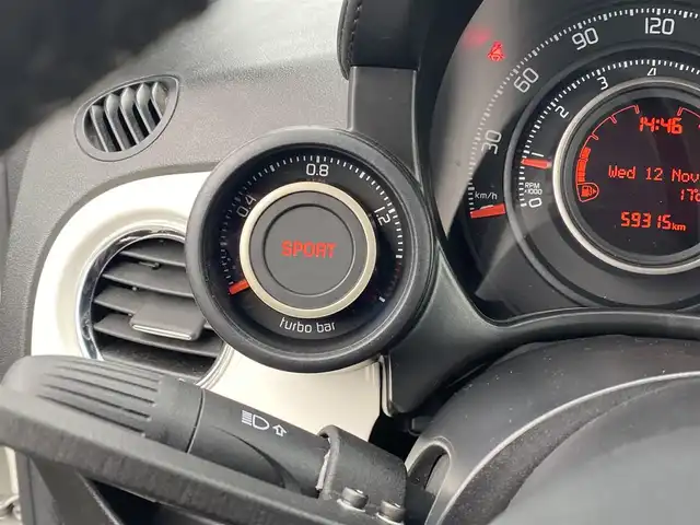 アバルト ５００ 福岡県 2014(平26)年 6万km 白 ・XCARLINK/Bluetooth/USB/CD/MP3/・ETC/・純正17AW/・モーションコントロールビーム/・左ハンドルMT/・社外LEDバルブ