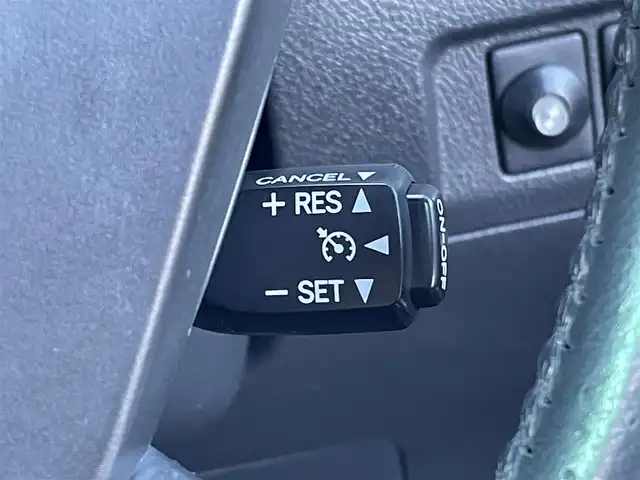 トヨタ アルファード 240S タイプゴールド 山梨県 2013(平25)年 11.5万km ホワイトパールクリスタルシャイン ALPINE製ナビ/ALPINE製フリップダウンモニター/CD/DVD/Bluetooth/SD/フルセグTV/バックカメラ/ETC/両側電動スライドドア/電動リアゲート/ステアリングスイッチ/クルーズコントロール/スペアキー/取扱説明書/保証書/社外マフラー/ローダウン/冬タイヤ純正ホイール付き車載（235/50/18）