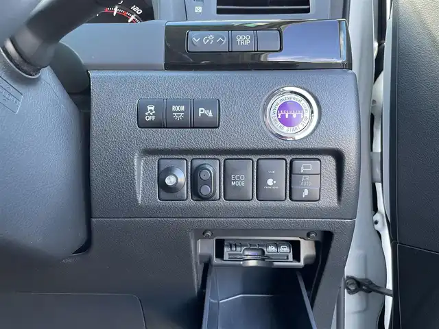 トヨタ アルファード 240S タイプゴールド 山梨県 2013(平25)年 11.5万km ホワイトパールクリスタルシャイン ALPINE製ナビ/ALPINE製フリップダウンモニター/CD/DVD/Bluetooth/SD/フルセグTV/バックカメラ/ETC/両側電動スライドドア/電動リアゲート/ステアリングスイッチ/クルーズコントロール/スペアキー/取扱説明書/保証書/社外マフラー/ローダウン/冬タイヤ純正ホイール付き車載（235/50/18）