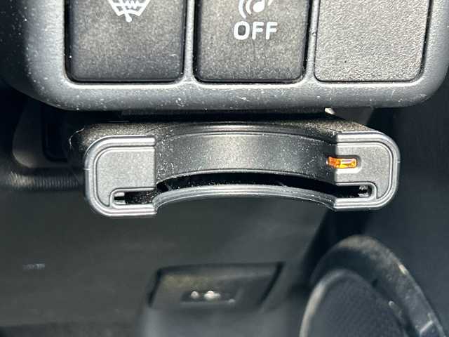 トヨタ アクア G G’s 山梨県 2014(平26)年 7.8万km ブラックマイカ 社外ナビ　/ドライブレコーダー　/ステアリングリモコン　/純正アルミホイール　/リモコンキー　/横滑り防止機能　/ハーフレザー　/ＬＥＤライト　/片側シートヒーター