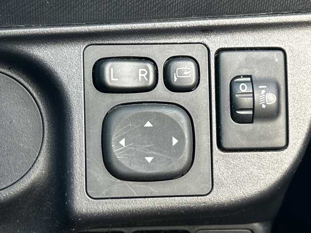 トヨタ アクア G G’s 山梨県 2014(平26)年 7.8万km ブラックマイカ 社外ナビ　/ドライブレコーダー　/ステアリングリモコン　/純正アルミホイール　/リモコンキー　/横滑り防止機能　/ハーフレザー　/ＬＥＤライト　/片側シートヒーター