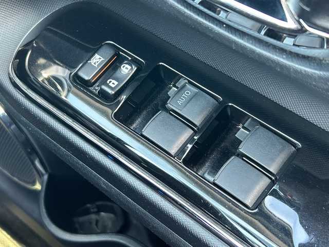 トヨタ アクア G G’s 山梨県 2014(平26)年 7.8万km ブラックマイカ 社外ナビ　/ドライブレコーダー　/ステアリングリモコン　/純正アルミホイール　/リモコンキー　/横滑り防止機能　/ハーフレザー　/ＬＥＤライト　/片側シートヒーター