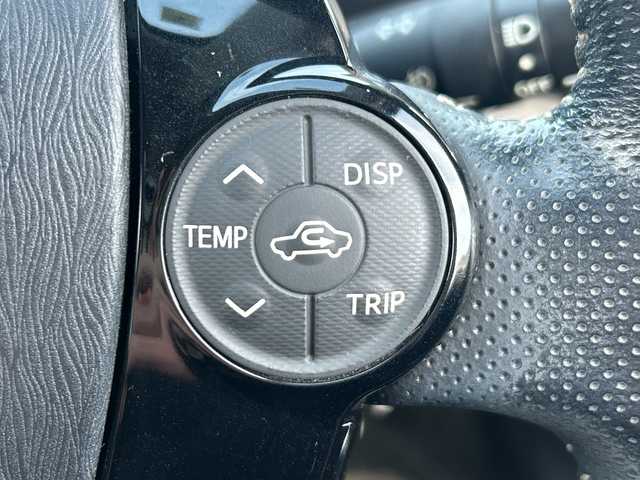 トヨタ アクア G G’s 山梨県 2014(平26)年 7.8万km ブラックマイカ 社外ナビ　/ドライブレコーダー　/ステアリングリモコン　/純正アルミホイール　/リモコンキー　/横滑り防止機能　/ハーフレザー　/ＬＥＤライト　/片側シートヒーター