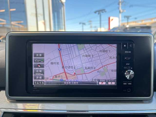 ダイハツ キャスト スタイル GターボプライムコレSAⅡ 宮城県 2016(平28)年 4.4万km パールホワイトⅢ 登録時走行距離43358km/プッシュスタート/バックカメラ/シートヒーター/PWRモードスイッチ/ステアリングリモコン/オートライト/アイドリングストップ/フルエアロ/横滑り防止機能/衝突軽減装置/シートカバー/純正ドアバイザー/純正フロアマット/純正ナビ フルセグ/AM/FM・CD/DVD・TV・BT・HDMI・iPod/コーナーセンサー後/レーダーセンサー前/LEDヘッドライト/24年製ラジアルタイヤ