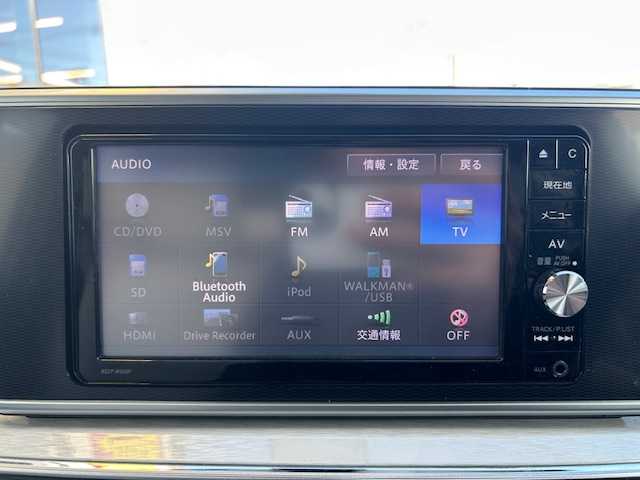 ダイハツ キャスト スタイル GターボプライムコレSAⅡ 宮城県 2016(平28)年 4.4万km パールホワイトⅢ 登録時走行距離43358km/プッシュスタート/バックカメラ/シートヒーター/PWRモードスイッチ/ステアリングリモコン/オートライト/アイドリングストップ/フルエアロ/横滑り防止機能/衝突軽減装置/シートカバー/純正ドアバイザー/純正フロアマット/純正ナビ フルセグ/AM/FM・CD/DVD・TV・BT・HDMI・iPod/コーナーセンサー後/レーダーセンサー前/LEDヘッドライト/24年製ラジアルタイヤ