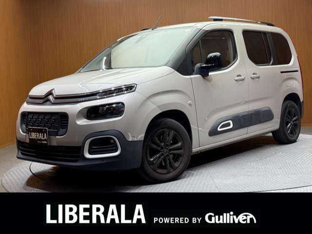 シトロエン ベルランゴ シャイン 千葉県 2021(令3)年 5.6万km サーブル パノラマルーフ　/ＡＣＣ　/ディスプレイオーディオ　/バックカメラ　/ＣａｒＰｌａｙ　/Ｂｌｕｅｔｏｏｔｈ接続　/パドルシフト　/純正１６インチＡＷ　/ＥＴＣ　/プッシュスタート　/衝突軽減Ｂ　/ＬＫＡ　/ＢＳＭ