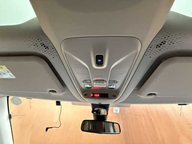 シトロエン ベルランゴ シャイン 千葉県 2021(令3)年 5.6万km サーブル パノラマルーフ　/ＡＣＣ　/ディスプレイオーディオ　/バックカメラ　/ＣａｒＰｌａｙ　/Ｂｌｕｅｔｏｏｔｈ接続　/パドルシフト　/純正１６インチＡＷ　/ＥＴＣ　/プッシュスタート　/衝突軽減Ｂ　/ＬＫＡ　/ＢＳＭ